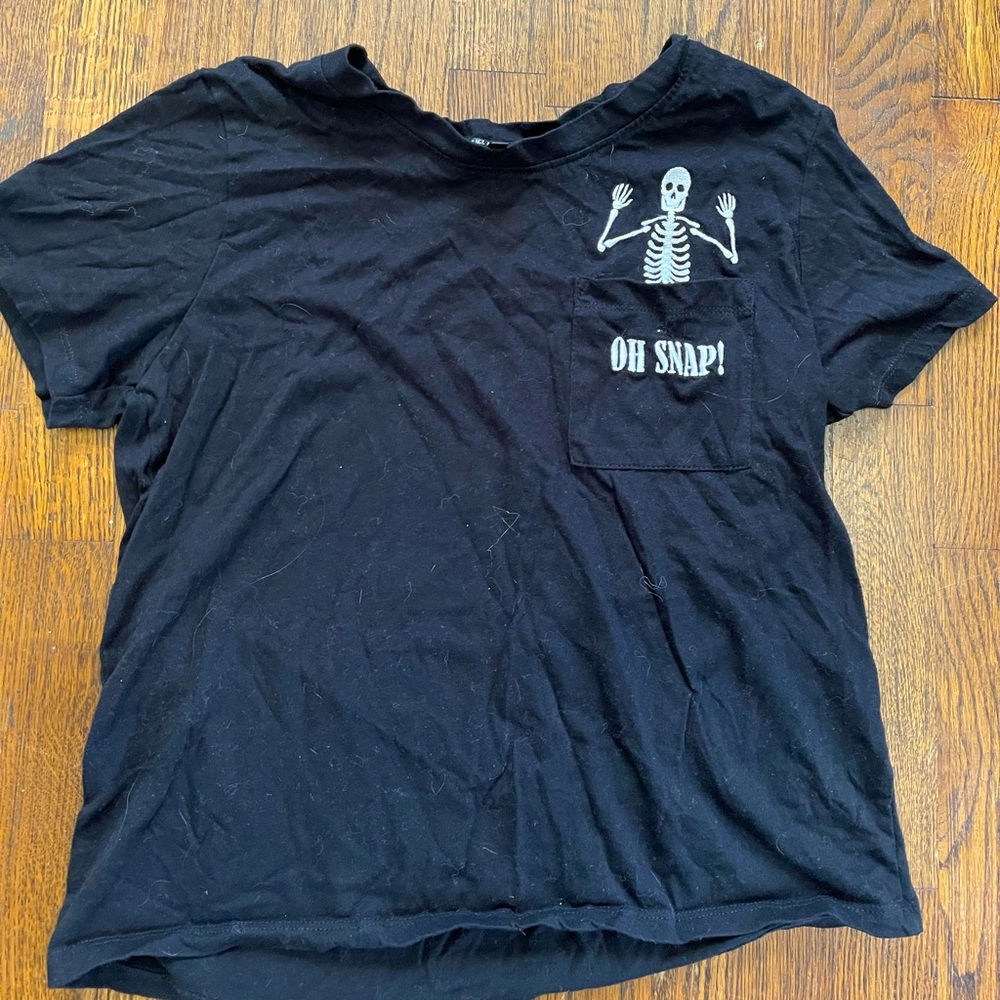 “oh snap” skeleton shirt